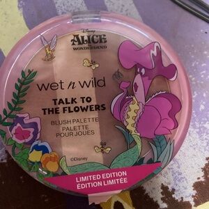 wet n wild Talk to the Flowers Blush Palette - Limited Edition